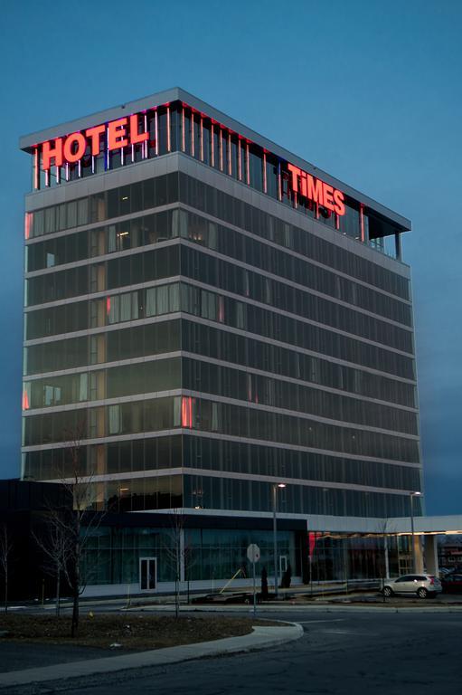 Grand Times Hotel Drummondville Exterior foto