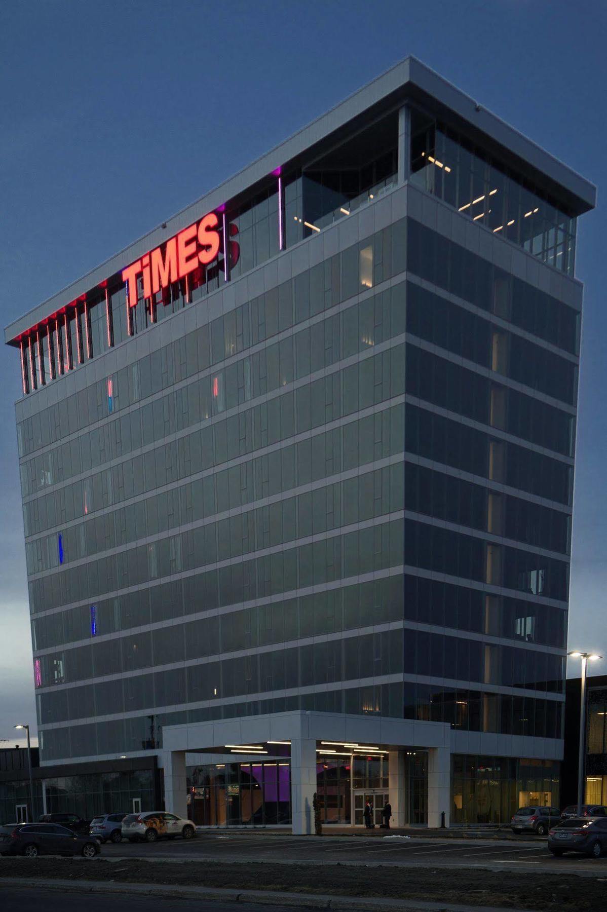 Grand Times Hotel Drummondville Exterior foto