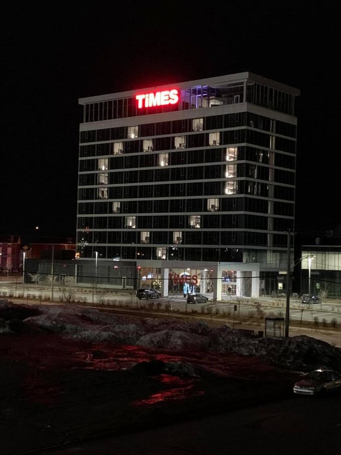 Grand Times Hotel Drummondville Exterior foto