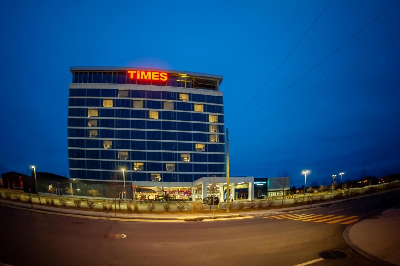 Grand Times Hotel Drummondville Exterior foto